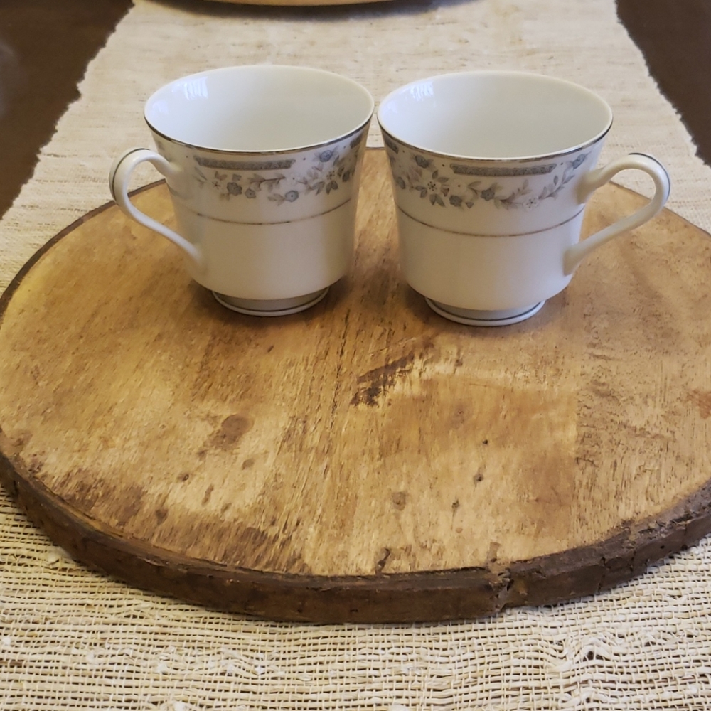 Aragon 2 coffee cups made in Japan